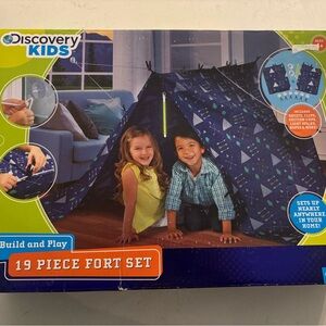 Discovery Kids 19 Piece Fort Set